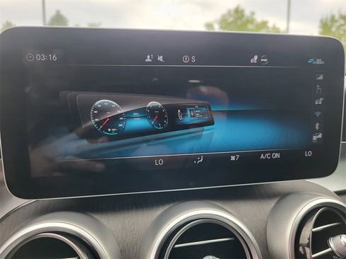 Used 2019 Mercedes-Benz C 300 4MATIC Sedan image 23