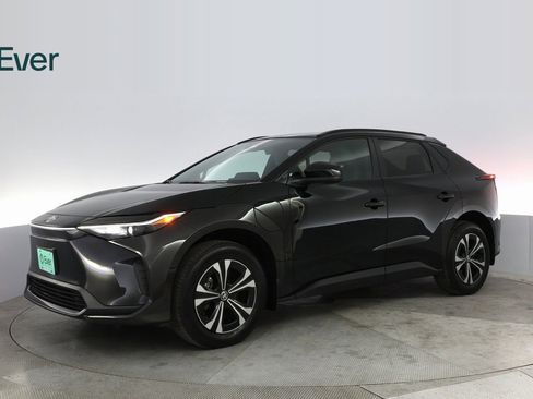 Used 2024 Toyota bZ4X XLE image 15