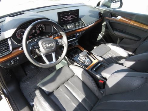 Used 2022 Audi Q5 2.0T Prestige image 11