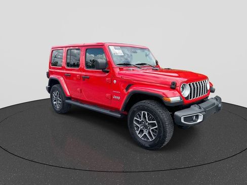 Used 2024 Jeep Wrangler Unlimited Sahara AWD/4WD image 2