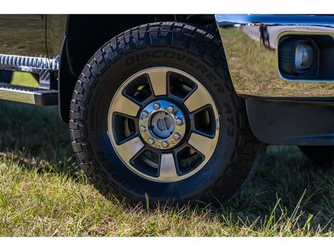 Used 2011 Ford F350 Lariat w/ Lariat Interior Pkg AWD/4WD image 4