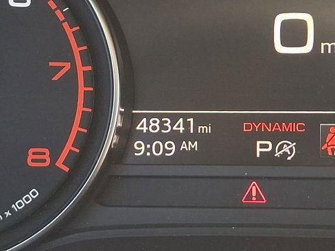 Used 2021 Audi Q5 Premium w/ Convenience Package image 20