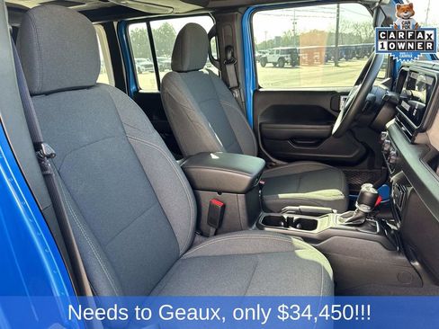 Used 2025 Jeep Wrangler Sport image 26