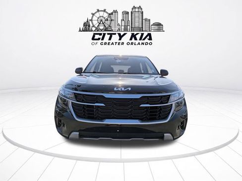 Certified 2026 Kia Seltos LX FWD image 9