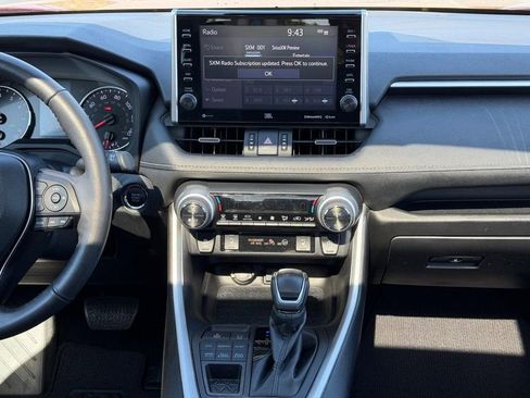 Certified 2022 Toyota RAV4 XLE Premium AWD/4WD image 15