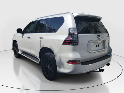 Certified 2023 Lexus GX 460 Premium w/ Accessory Package AWD/4WD image 4