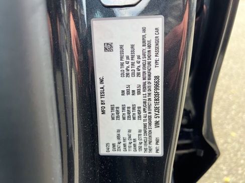 Used 2025 Tesla Model 3 Long Range image 14