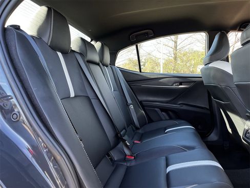 Used 2025 Toyota Camry SE image 26