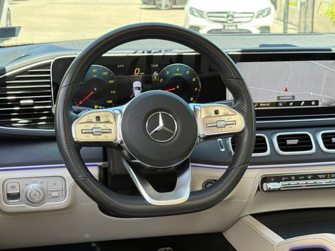 Used 2023 Mercedes-Benz GLS 450 4MATIC image 40