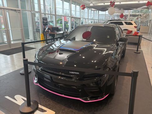 Used 2023 Dodge Charger Scat Pack image 2