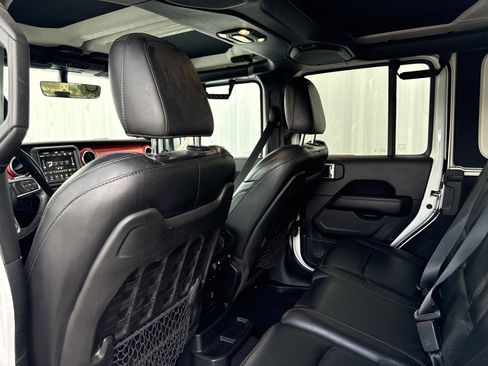 Used 2019 Jeep Wrangler Unlimited Rubicon image 29