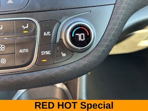 Used 2024 Chevrolet Malibu LT FWD image 25