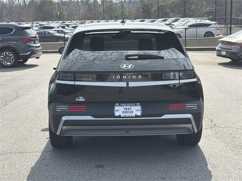 New 2026 Hyundai Ioniq 5 SEL image 6