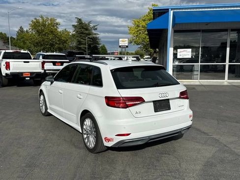 Used 2018 Audi A3 e-tron Premium Plus w/ Technology Package FWD image 6