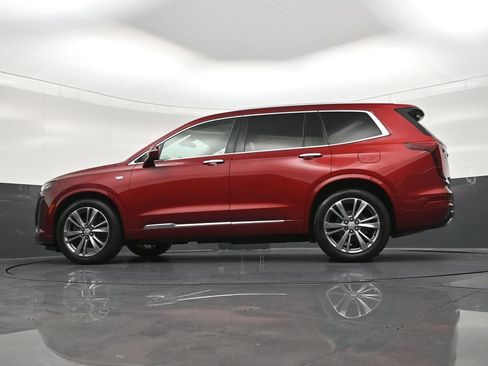 Used 2020 Cadillac XT6 Premium Luxury FWD image 26