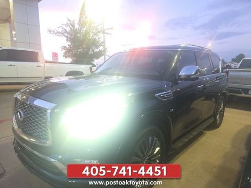 Used 2020 INFINITI QX80 Luxe w/ Sensory Package AWD/4WD image 3