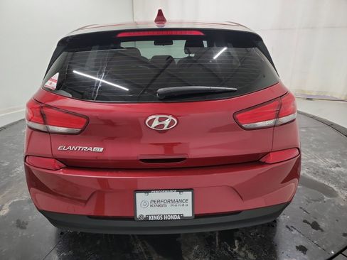 Used 2018 Hyundai Elantra GT image 8