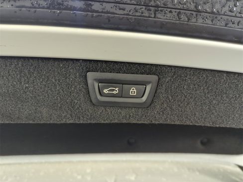 Used 2022 BMW 840i Convertible image 28