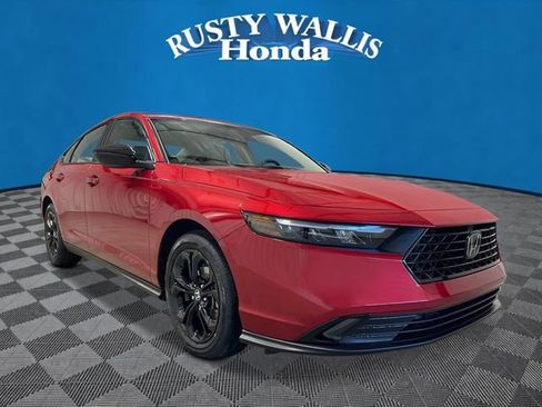 New 2025 Honda Accord SE image 1