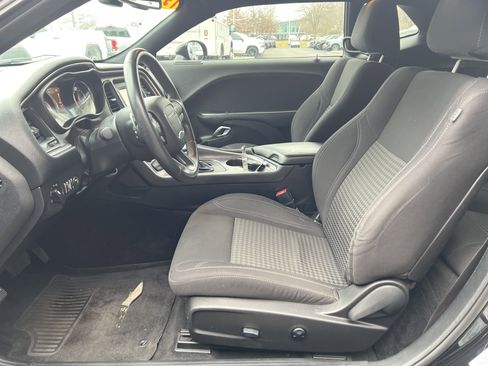 Used 2015 Dodge Challenger SXT w/ Super Sport Group (SS/T) image 16