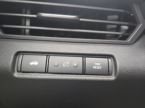 New 2025 Nissan Altima 2.5 SV image 15