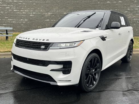 Certified 2026 Land Rover Range Rover Sport Dynamic SE image 2