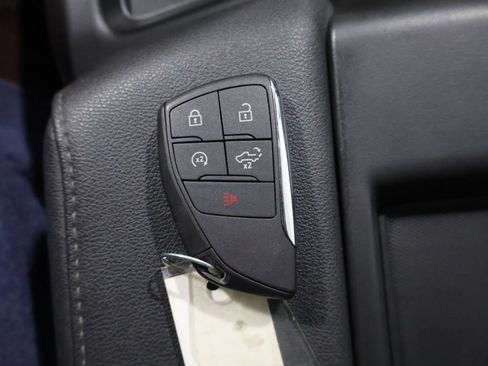 Used 2024 Chevrolet Silverado 1500 LT w/ Z71 Off-Road Package AWD/4WD image 27