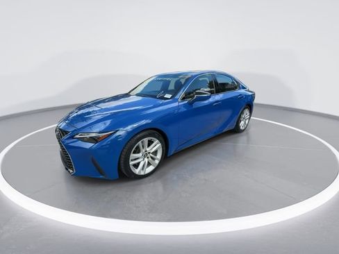 Certified 2024 Lexus IS 300 300 w/ Comfort Package image 4