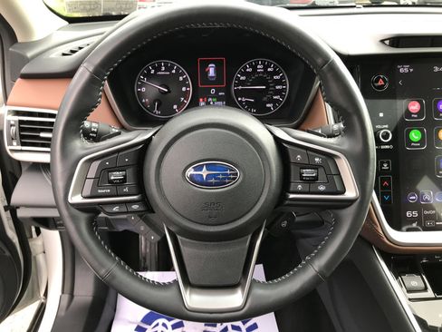 Used 2022 Subaru Outback Touring w/ Popular Package #2 AWD/4WD image 18