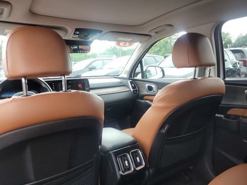 Certified 2023 Kia Sorento SX Prestige AWD/4WD image 20