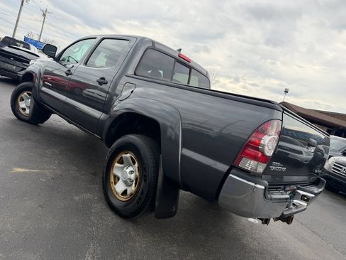 Used 2014 Toyota Tacoma 4x4 Double Cab w/ SR5 Package image 46
