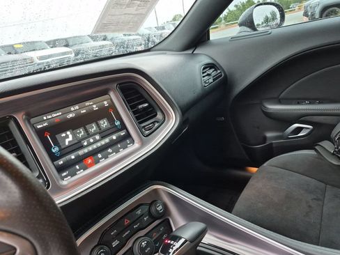 Used 2019 Dodge Challenger R/T Scat Pack RWD image 28
