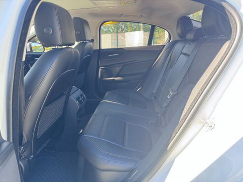 Used 2018 Jaguar XE Prestige AWD/4WD image 11