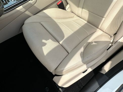 Used 2016 Mercedes-Benz GLC 300 4MATIC image 24