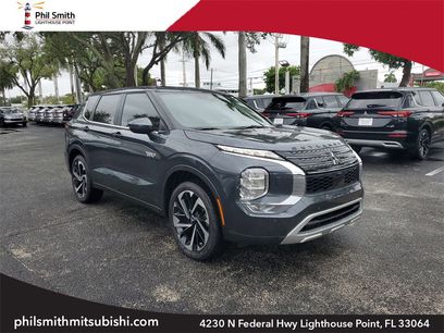 New 2025 Mitsubishi Outlander SE