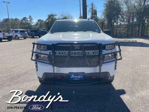 Used 2021 Chevrolet Silverado 1500 Custom image 2