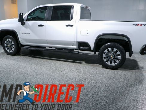 Used 2022 Chevrolet Silverado 2500 Custom w/ Gooseneck/5TH Wheel Package AWD/4WD image 10