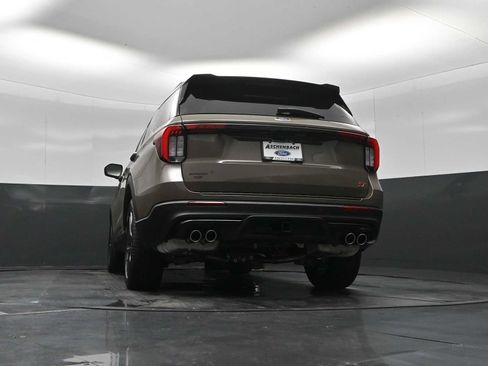 New 2026 Ford Explorer ST image 32