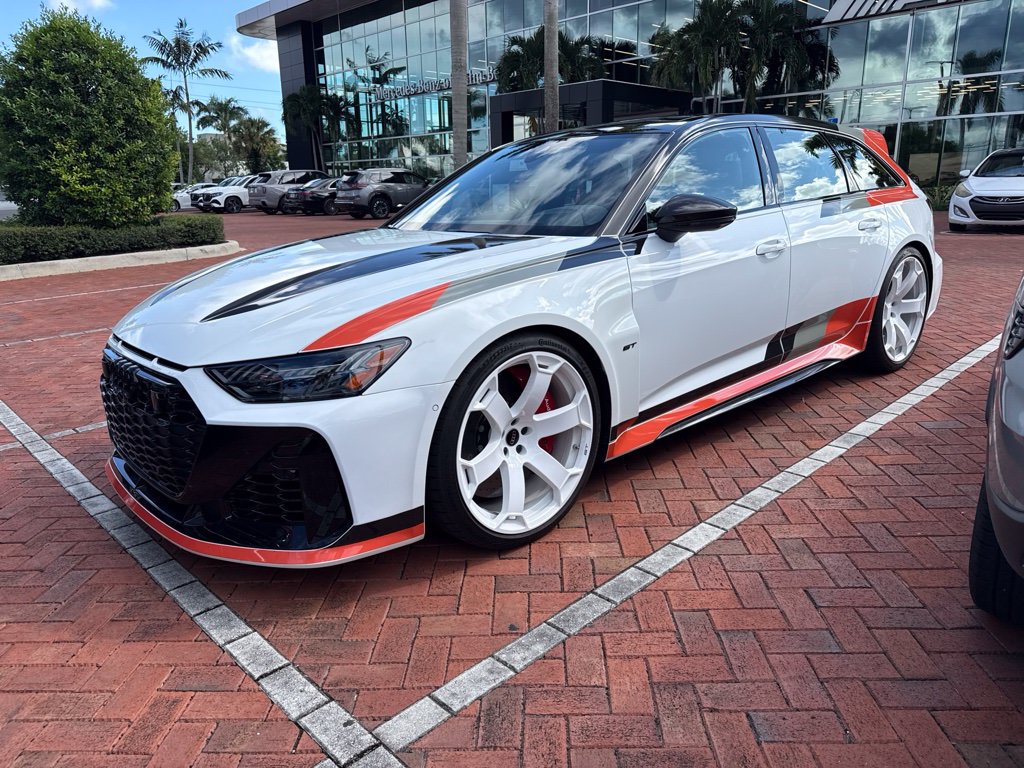 Used 2025 Audi RS 6 performance AWD/4WD image 2