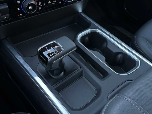 Used 2025 Chevrolet Silverado 1500 LTZ w/ LTZ Premium Package image 38