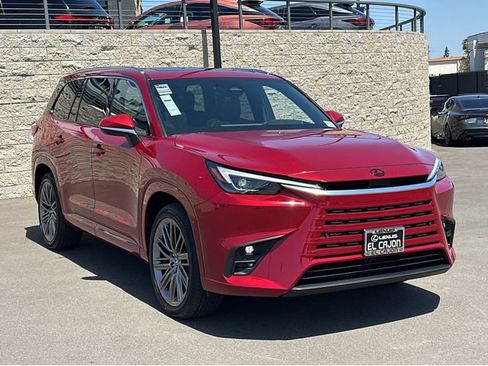 New 2026 Lexus TX 550h AWD Plug-In Hybrid image 2