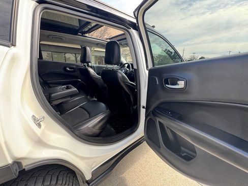 Used 2021 Jeep Compass Latitude w/ Sun and Sound Group image 19