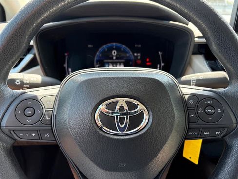 New 2026 Toyota Corolla LE FWD image 17