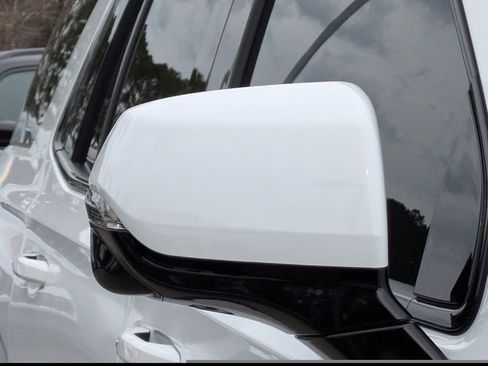 Certified 2023 Chevrolet Tahoe Z71 w/ Luxury Package image 10