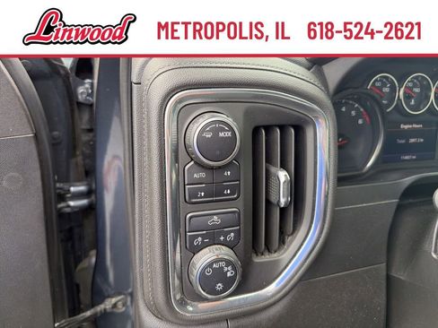 Used 2022 Chevrolet Silverado 1500 LT AWD/4WD image 15