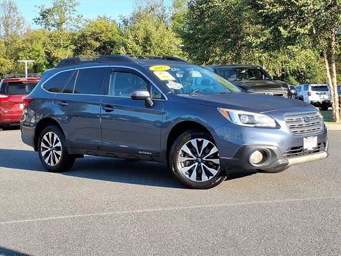 Used 2017 Subaru Outback 2.5i Limited AWD/4WD image 2