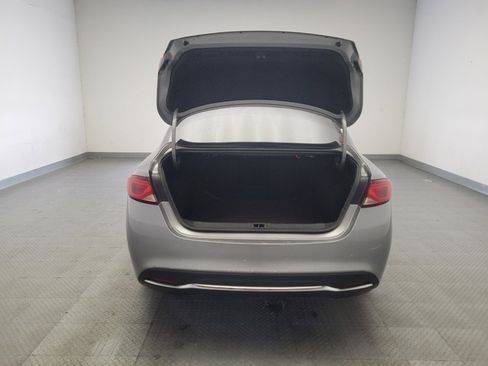 Used 2015 Chrysler 200 Limited FWD image 29