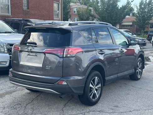 Used 2018 Toyota RAV4 XLE w/ Plus Extra Value Package AWD/4WD image 8
