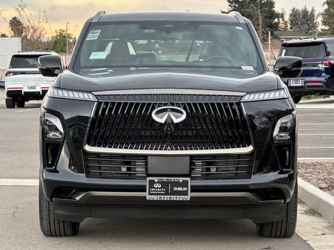 New 2026 INFINITI QX80 Autograph w/ Premium Cargo Package AWD/4WD image 8