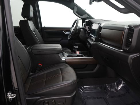 Used 2024 Chevrolet Silverado 1500 High Country image 15